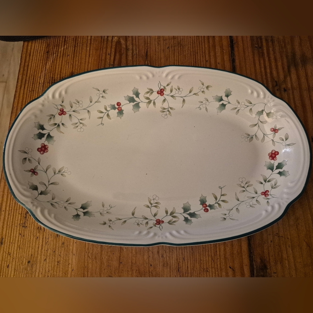 Pfaltzgraf Holiday Holly Oval Serving Platter - White with Green and Red Accents